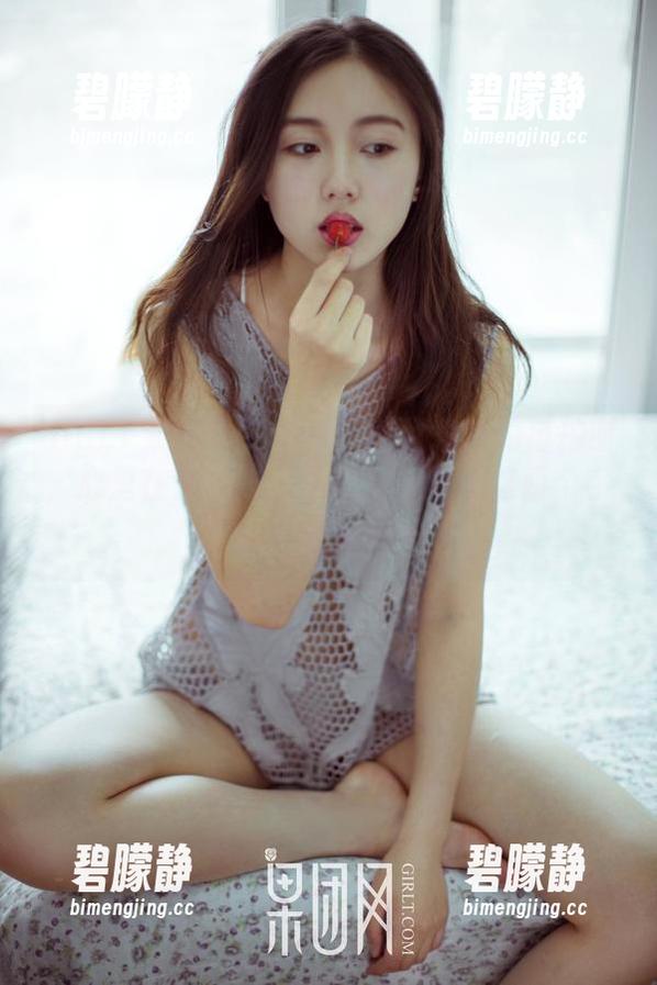 GIRLT果团网 - 当我盯着尹意纯的自拍时，心里在想，难道“自拍”就是这两个字的终极发言？