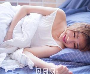 GIRLT果团网 – 赞美白色，通灵儿图库里也太药罐了吧