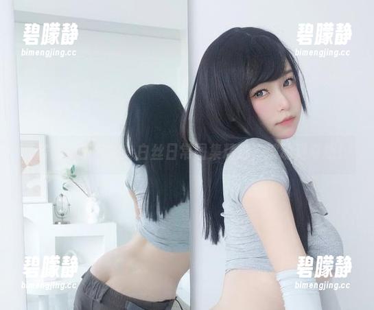 K酱的兔子日志：白丝日常图集精选，波动猎奇感！
