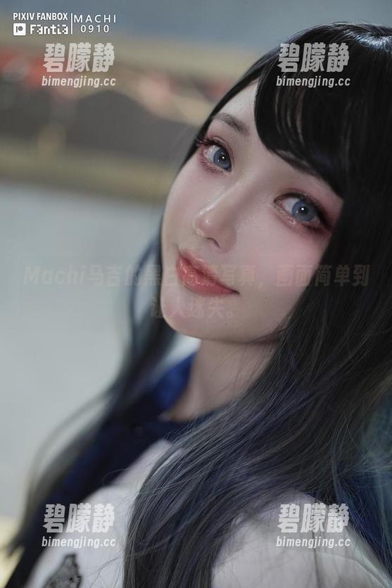 Machi马吉的黑白高清写真，画面简单到让人迷失。