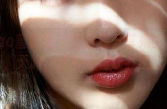 MiiTao蜜桃社 – 月音瞳分享她的泳装作品，天嘛，这种身材让我脸红！