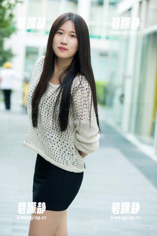 TuiGirl推女郎 - 美丽和灵活同在：夏婉婉的瑜伽照，‘壁纸’别有一番韵味！