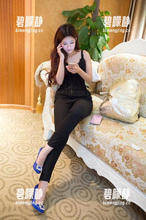 TuiGirl推女郎 - 高清壁纸：易阳这护士，难道是来治愈我的视觉疲劳？