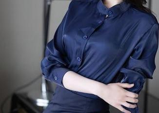 Xiuren秀人网 – Niki可雅的职业装：高清无敌，工作不过如此吧？