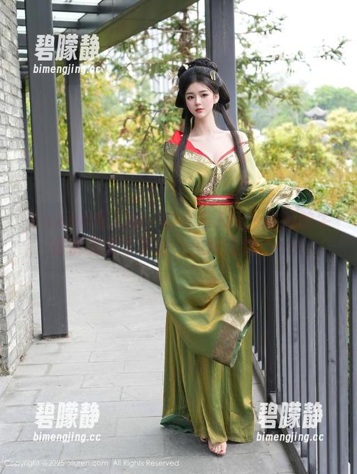 Xiuren秀人网 - 容容容Alice说她的牛仔裤美图敢更新，但我这颗心……