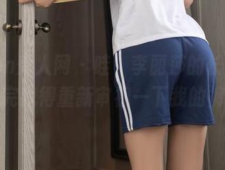 Xiuren秀人网 – 哇，李丽莎的长腿美图，看完我得重新审视一下我的裤子！