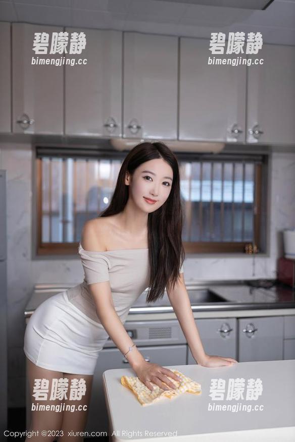 Xiuren秀人网-程开心 Xiuren秀人网 - 专治腿控:程开心送上最新丝袜图包,慢慢品味!