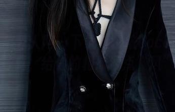 Xiuren秀人网 – 下载赵惟依coco的裸足写真，给你的相册添点“风”