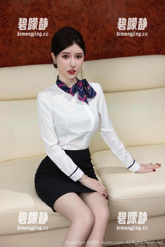 Xiuren秀人网 - 最新的邹晶晶，牛仔裤完美演绎，照片里的靓丽视角真让人停下来想多看几眼。