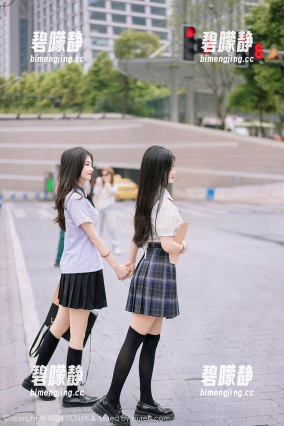 YouMi尤蜜荟 - Emily尹菲的旗袍,网盘里装的是我的审美觉醒合集! YouMi尤蜜荟 - Emily尹菲的旗袍,网盘里装的是我的审美觉醒合集!