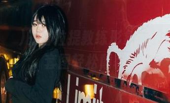 Zia(지아)的普拉提教练形象，被Loozy套图轻松颠覆