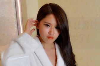 pans – 奇迹，居然还有人让婚纱美图变得如此日常！小彤牛了！