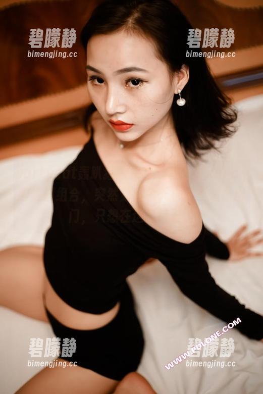 partycat轰趴猫 - 吊带与棉花糖candy的美图组合，突然觉得今天也许不适合出门，只想在这里待着。