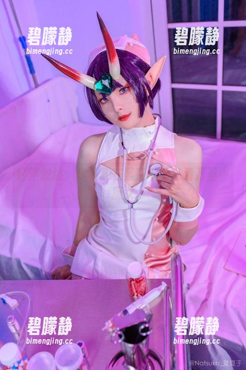 轻声叙述：你夏夏在黑夜中的高清万圣小魔女