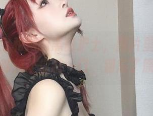 叉子宝宝和她的黑暗护士，图片里的每个细节都想让你啃一口，别忘了原图！