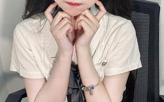 高清大肉丸Amiee来袭，套图中的芭芭拉竟然也会眨眼！