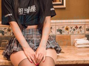 头条女神 – 看果儿Victoria的比基尼原图，我真的不由自主想_escape_掉现实！眼睛快吃掉她了！