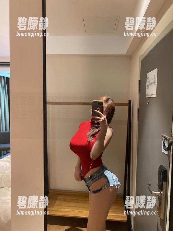 奶宝妹纸 微密圈 - 别说奶宝妹纸,连我都快被她的女王气场在线点燃,原图到底有什么魔力?