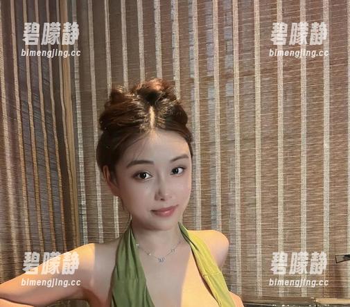 微密圈 - 精选奶雯和服瞬间：这美，真不是我一个人在说