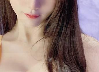 微密圈 – 小玉吃果冻作品：妹妹的照片，有点甜，有点涩