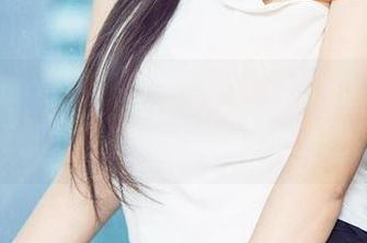 尤果网 – 看小桃子空姐的写真，图里的每一帧都好像在说“快带我飞吧”。