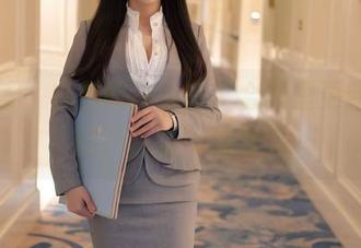 尤蜜荟 – 白色的熊小诺，合集里更新了新的“白雾”站姿。