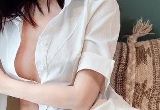 水手服年年Nnian：只有无圣光，作品的真实才让人有种“上船就晕”的感觉。