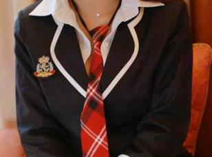 模范学院 – 游泳池边的Baileys香儿，泳装穿得好，却让无圣光成了最佳搭档。
