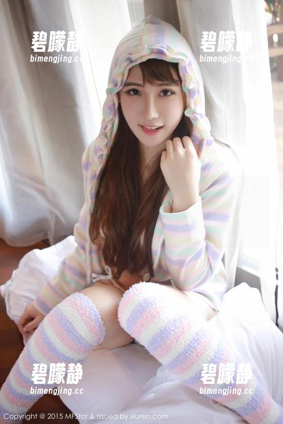 模范学院 - 想看看Ellie艾栗栗的制服如何神奇逆袭吗？这里有一份不可思议的分享！