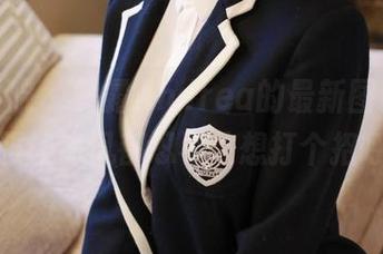 模范学院 – 露露Andrea的最新图册，水手服让海风都忍不住想打个招呼！