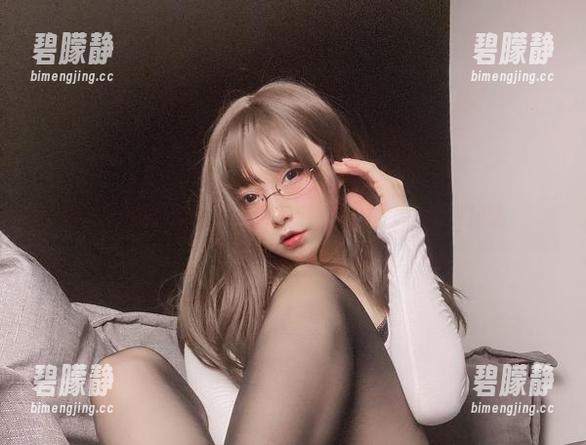 次屁啦牛仔裤最新套图，别打喷嚏小心裤子掉哦！