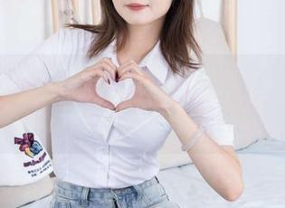 物恋传媒 – 在嘉木的照片里，教室不再是教条，反而成了一幅美图的舞台