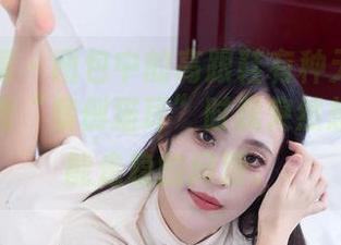 物恋传媒 – 图包中的高跟鞋有种无声的挑战，观看“案例猫耳”时我突然想起能不能走稳的问题。