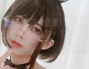 眼酱大魔王w的睡衣图集：相比放假，这才是真正的自我放松吧？下载地址在这里！