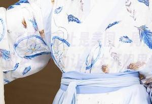 秀人网 – 透明的不止是美图，周周不吃香菜的更新实力让人大开眼界！