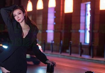 秀人网 – 合集应该不止于此吧，易阳Silvia的旅拍总让我想多看一眼