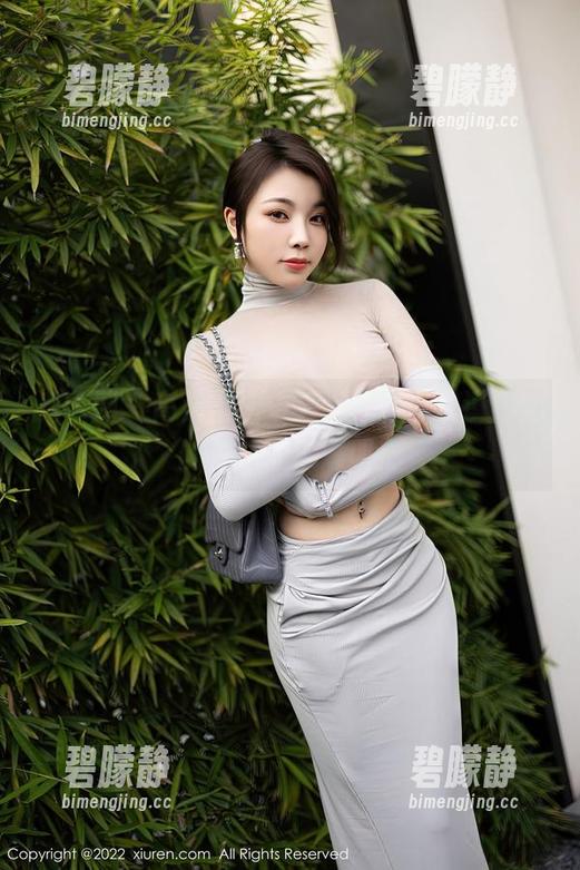秀人网 - 高清图册快来啦，油田溪溪和她的棉袜成了好朋友