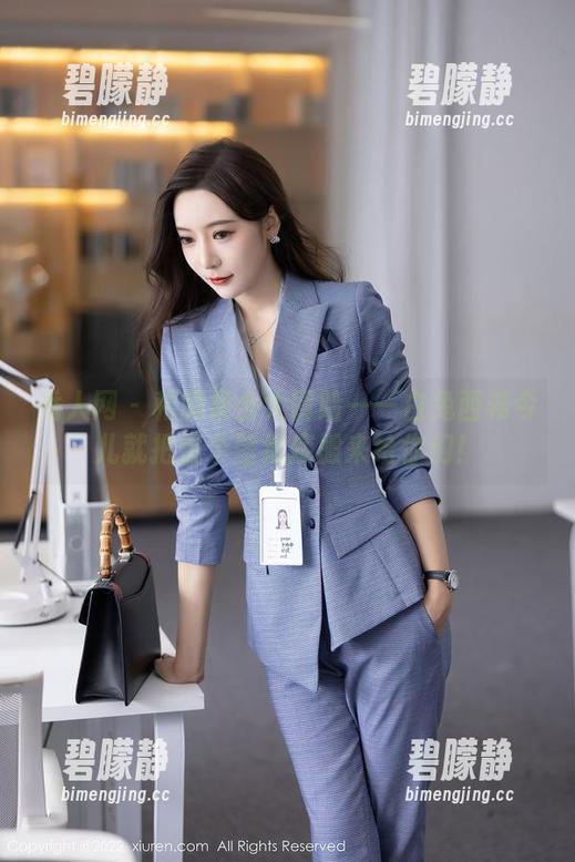 秀人网 - 和服集合大冒险——白兔西希今儿就把整个壁纸库搬来给你们！