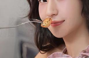 秀人网 – 这里有些挣扎！耶利亚的瑜伽高清图册，姿势之间的微妙默契！