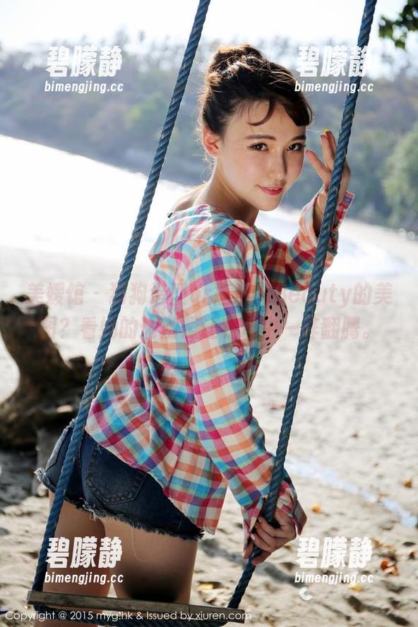 美媛馆 - 狗狗造型or唐琪儿Beauty的美图？看她的瑜伽照让我心中一阵翻腾。