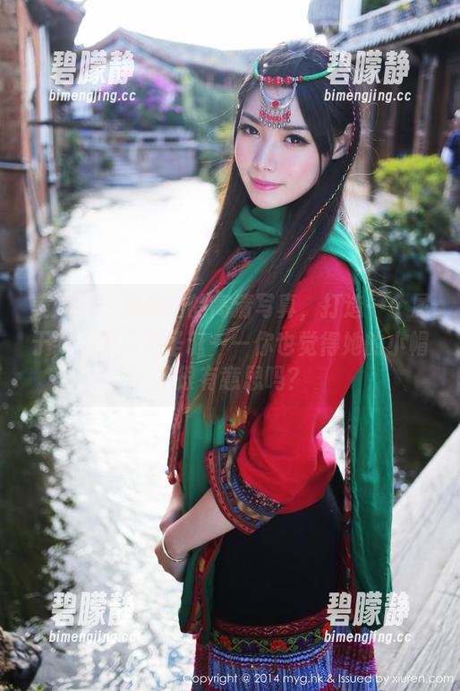美媛馆 - 媛媛酱的高清写真，打造一个属于我们的另类圣诞——你也觉得她的小帽子很有意思吗？