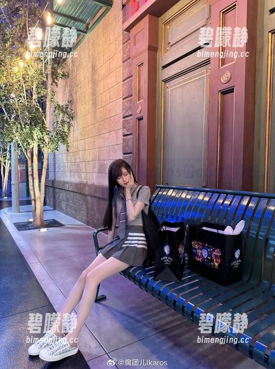 不止是袜子，腐团儿Ikaros的cos比我想的都要有趣！