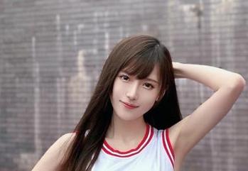 灵魂厨娘，原图里的腐团儿Ikaros让我开始怀疑我对烹饪的热爱其实是喜欢她。