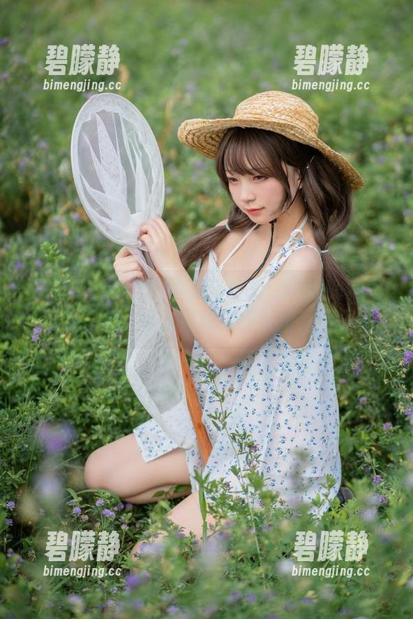 花铃Hana的精致美足合集：说好的藏肉呢，难道只藏在脚趾里？
