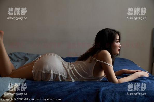 蜜桃社 - Suki发的写真，我能理解成日常，原图要是再大胆点就好了！