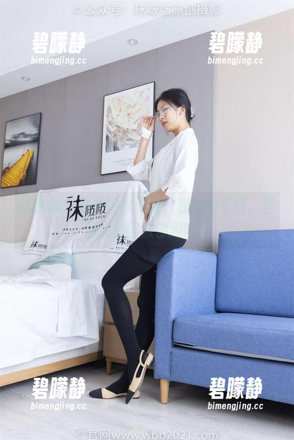 袜啵啵 - 稚予图集更新：咖啡丝不错，但脚尖加固款够用吗？