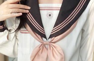 浴缸梦游，迷之呆梨的cos图集让你想进水里