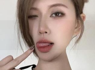 微密圈 – 关于醇子小姨的睡衣合集：大概每个晚上都想和她的睡衣面对面。