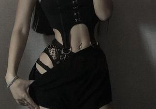微密圈 – 短裙在风中舞动，陈佩奇的高清写真等你来哦！