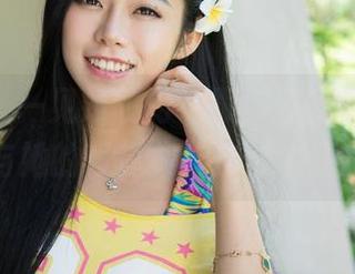青豆客 – 一见如故的礼服，汪佩妮Penny与她的写真集让你心中狂想